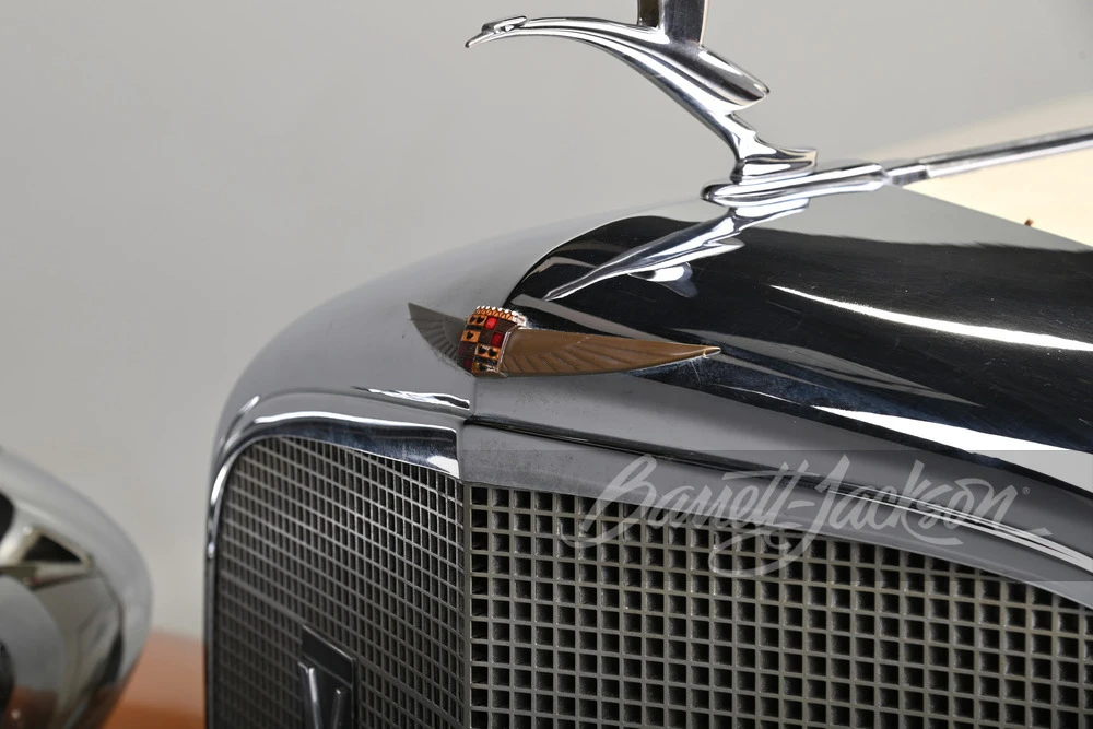 1933 Cadillac V-12 - Image 28 of 31