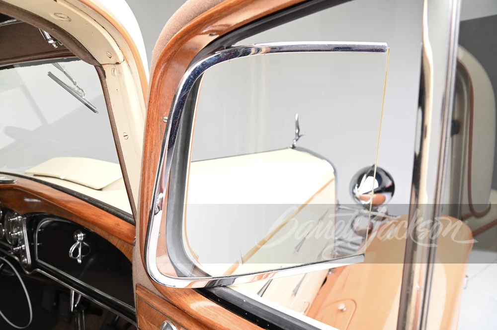 1933 Cadillac V-12 - Image 29 of 31