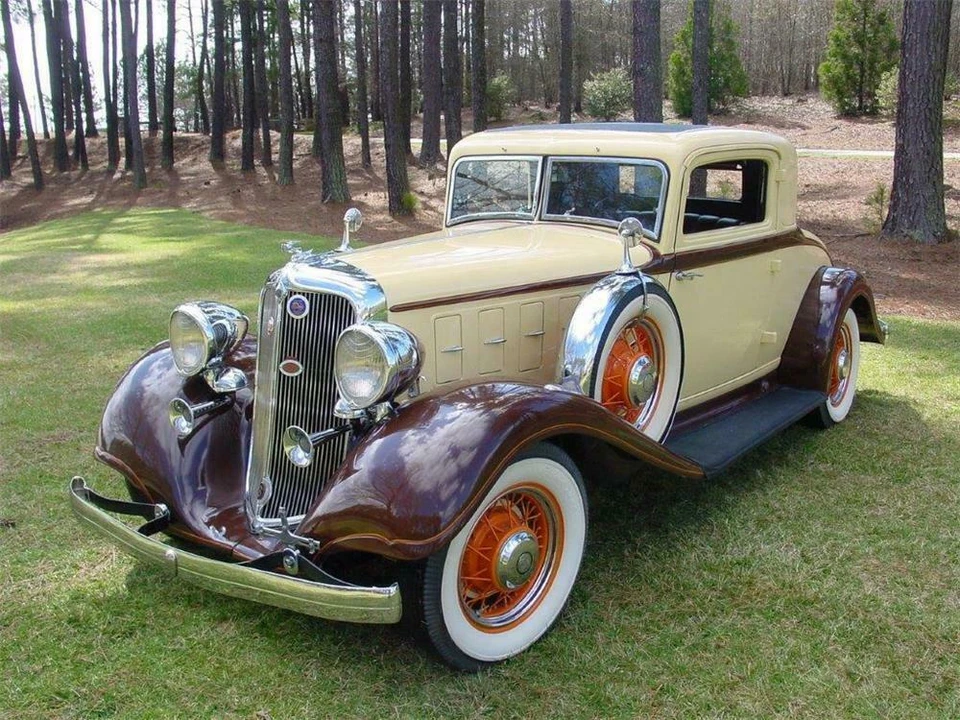 1933 Chrysler - Image 4 of 4