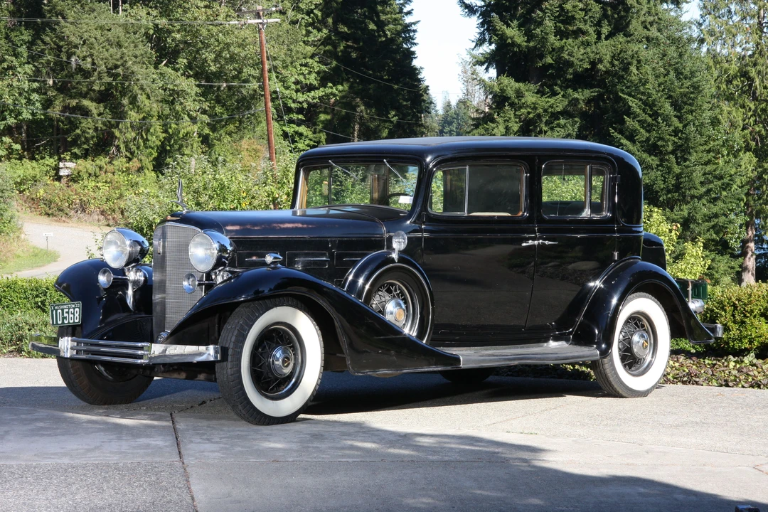 1933 Cadillac V-12 - Image 8 of 19