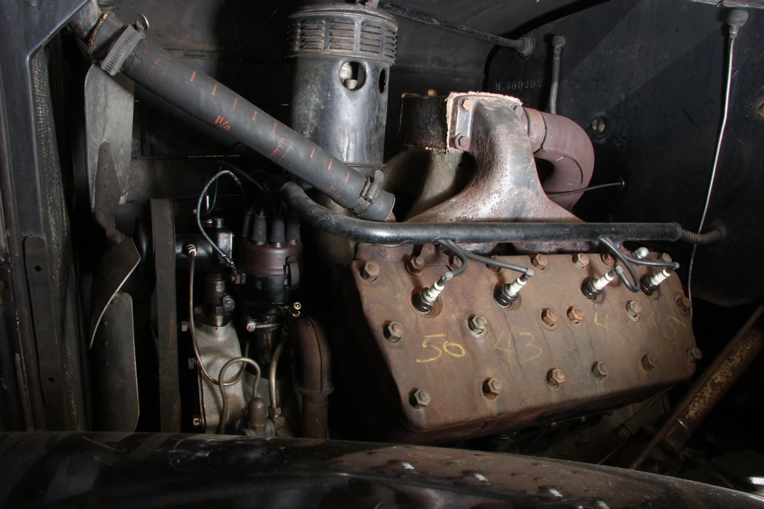 1933 Cadillac V-12 - Image 19 of 19