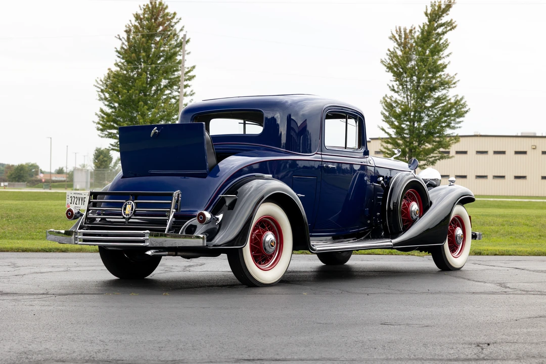 1933 Cadillac V-12 - Image 6 of 31