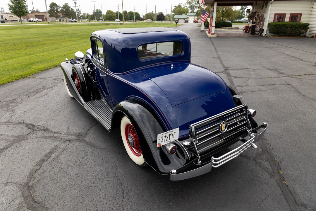 1933 Cadillac V-12 - Image 12 of 31