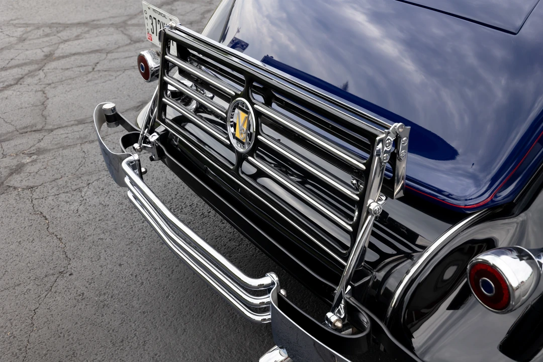 1933 Cadillac V-12 - Image 29 of 31