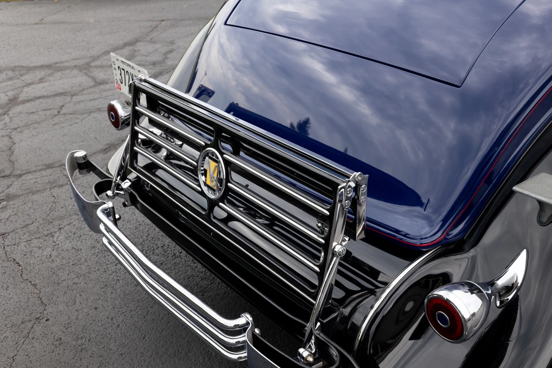 1933 Cadillac V-12 - Image 27 of 31