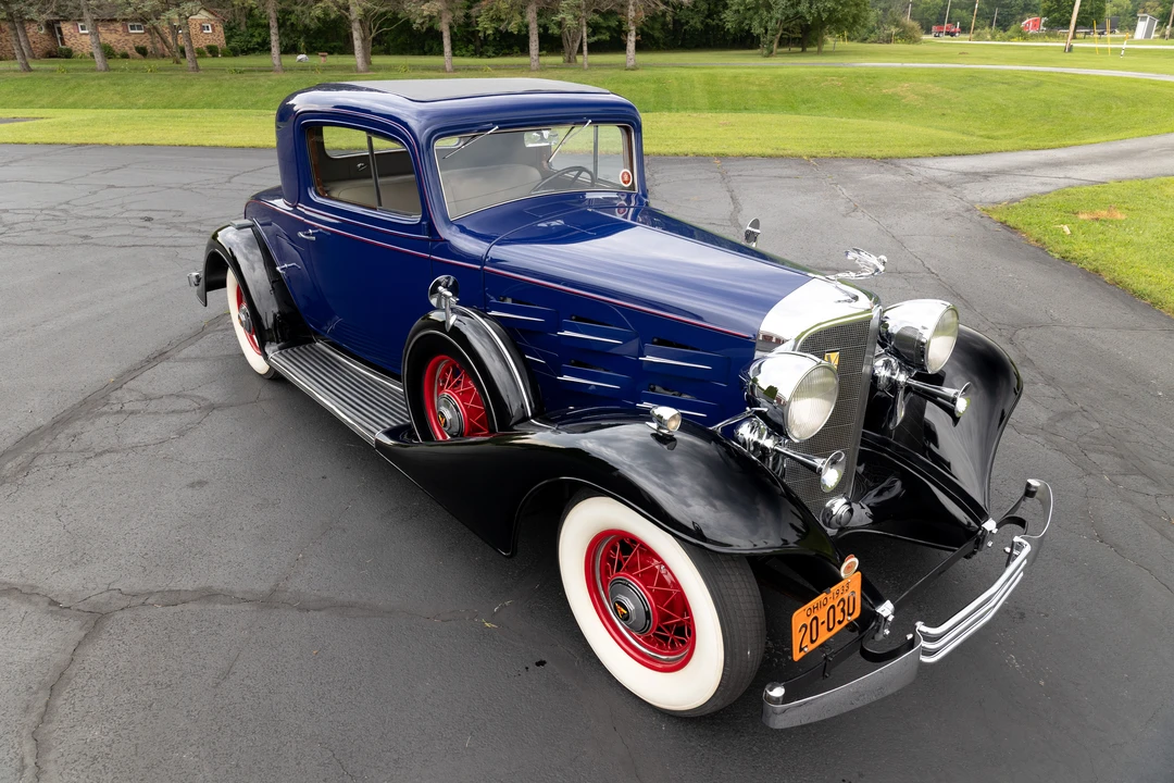 1933 Cadillac V-12 - Image 3 of 31