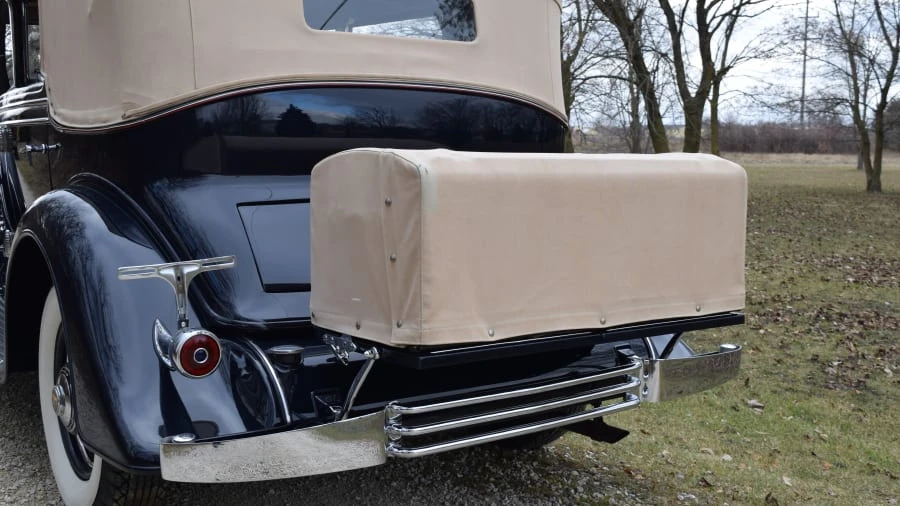 1933 Cadillac V-12 - Image 14 of 31