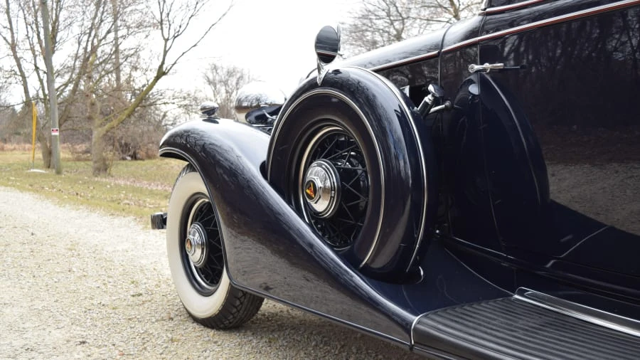 1933 Cadillac V-12 - Image 16 of 31