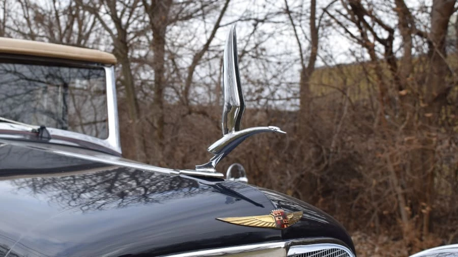 1933 Cadillac V-12 - Image 10 of 31