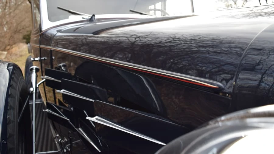 1933 Cadillac V-12 - Image 9 of 31