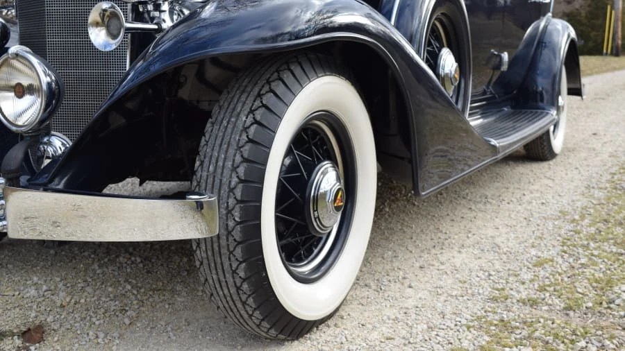 1933 Cadillac V-12 - Image 18 of 31