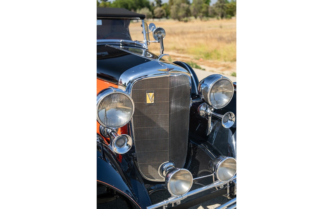 1933 Cadillac V-12 - Image 13 of 24