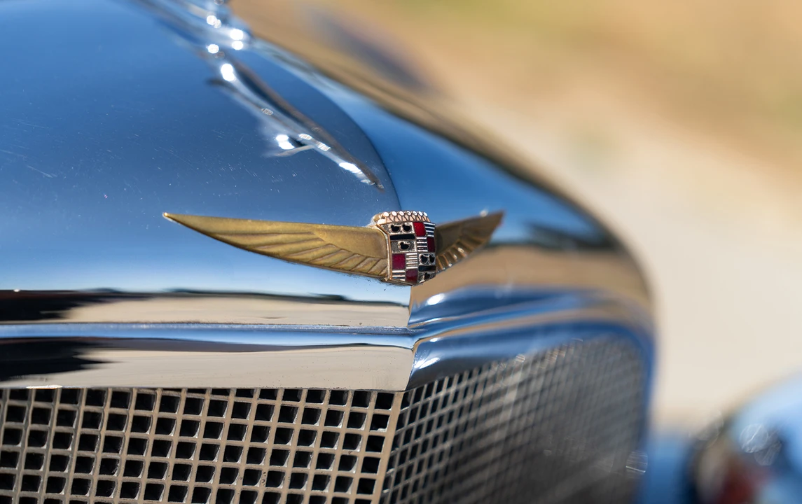 1933 Cadillac V-12 - Image 15 of 24