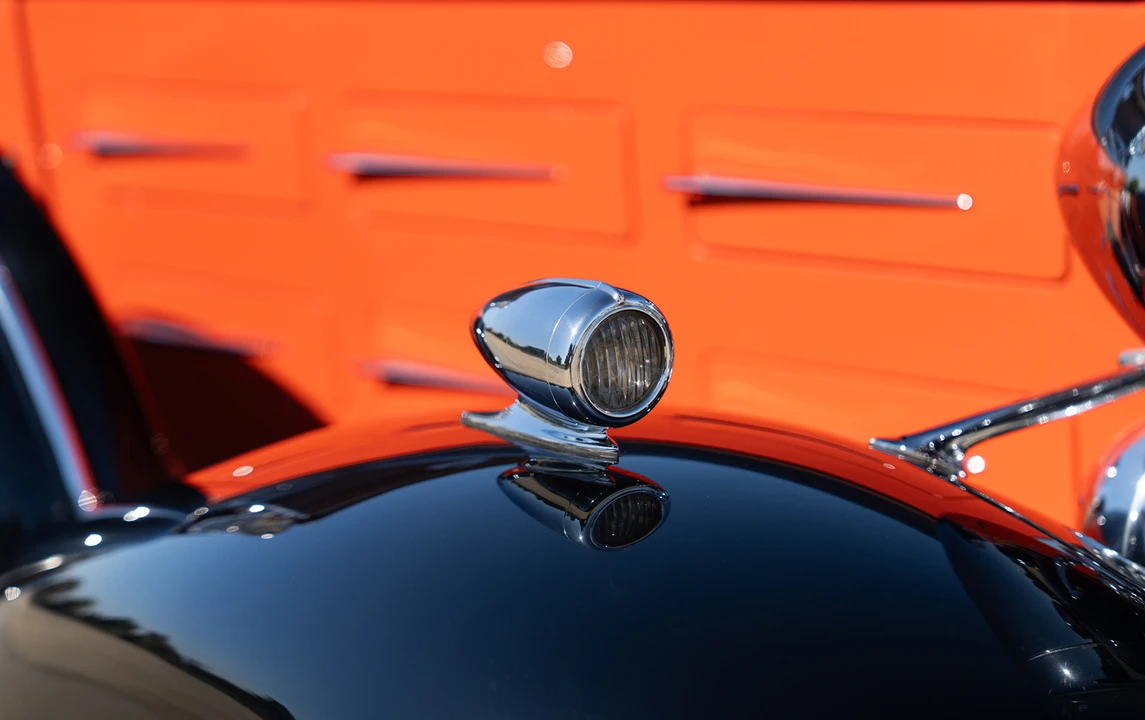 1933 Cadillac V-12 - Image 17 of 24
