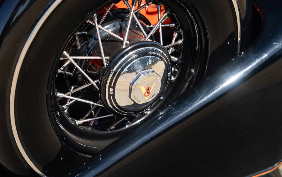 1933 Cadillac V-12 - Image 20 of 24