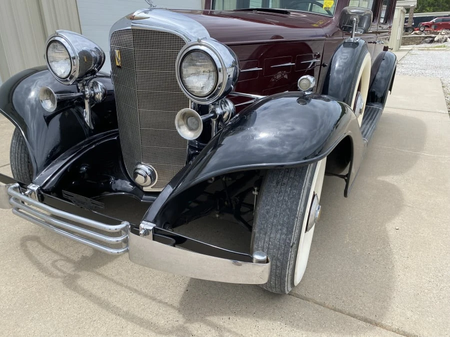 1933 Cadillac V-12 - Image 18 of 31