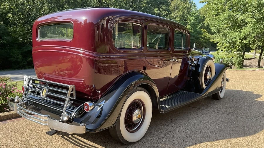 1933 Cadillac V-12 - Image 7 of 31