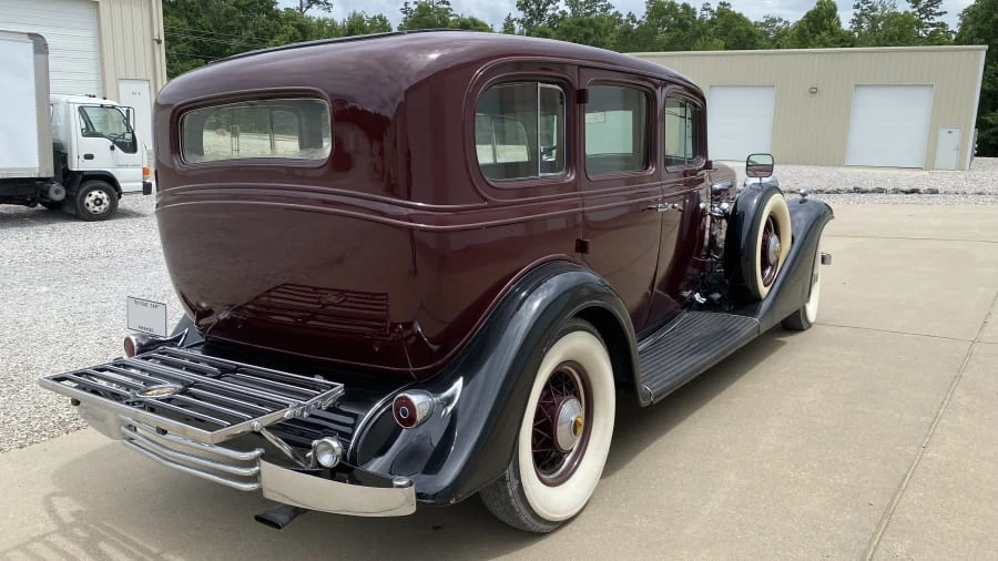 1933 Cadillac V-12 - Image 13 of 31