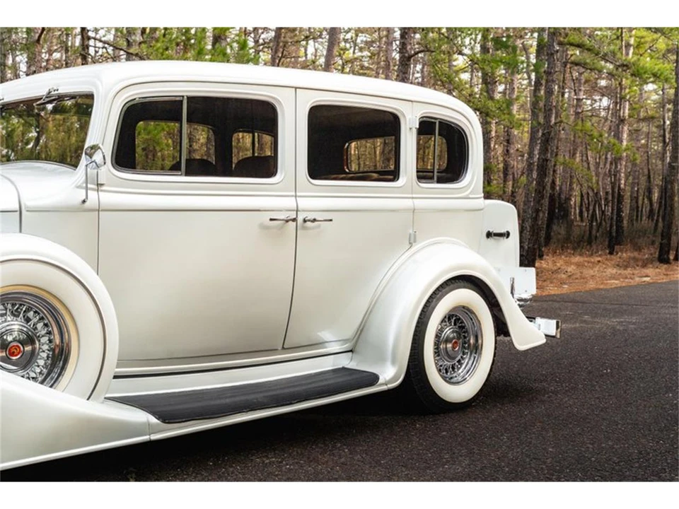 1933 Cadillac - Image 16 of 31
