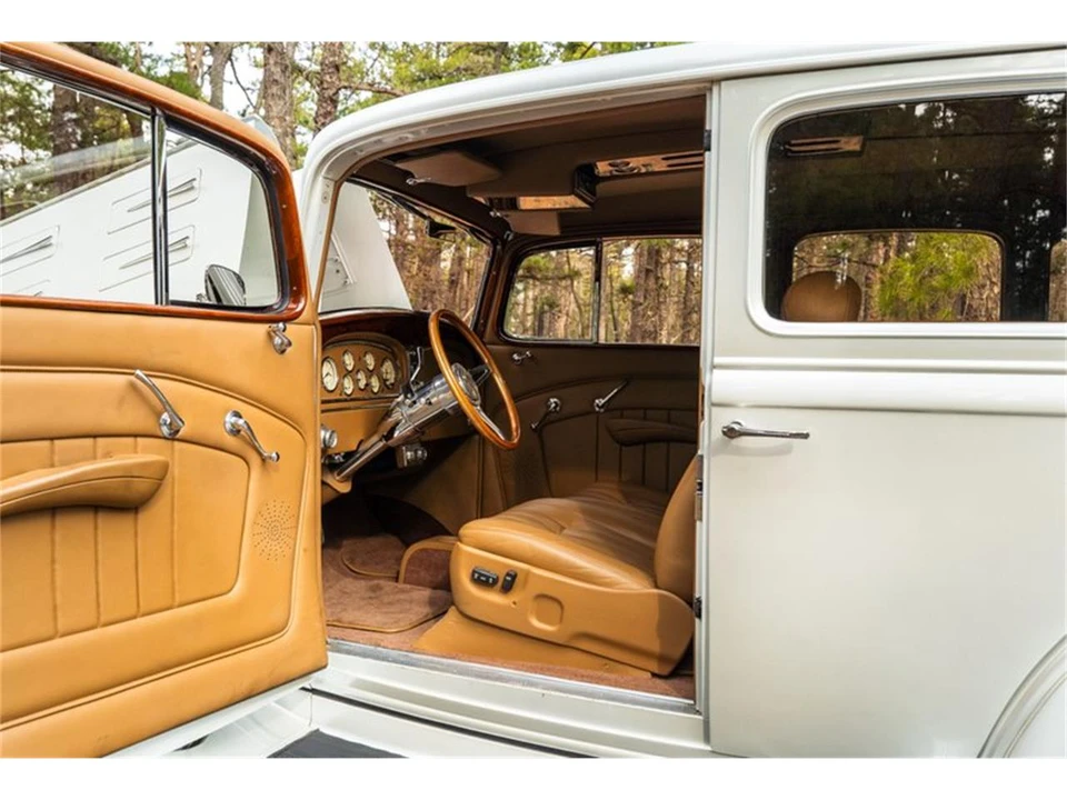 1933 Cadillac - Image 29 of 31