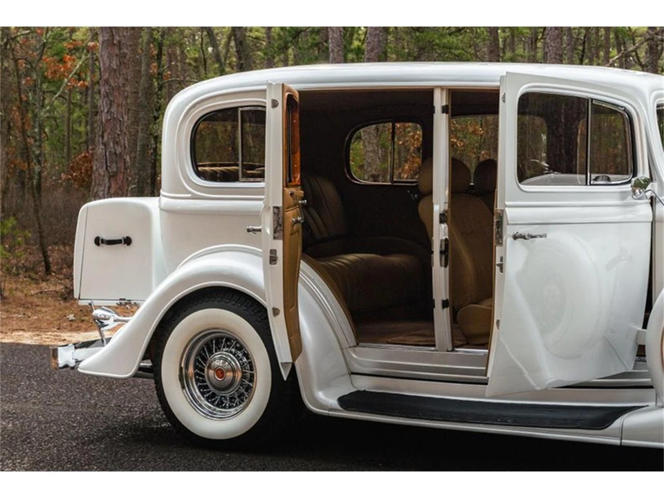 1933 Cadillac - Image 26 of 31