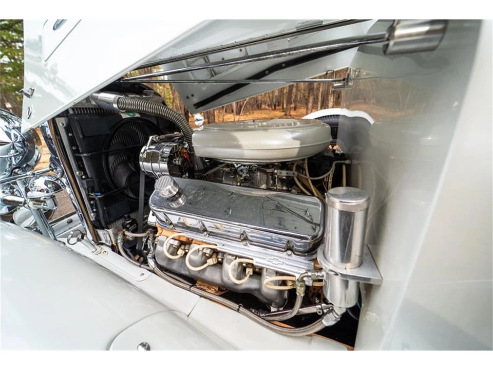 1933 Cadillac - Image 3 of 31