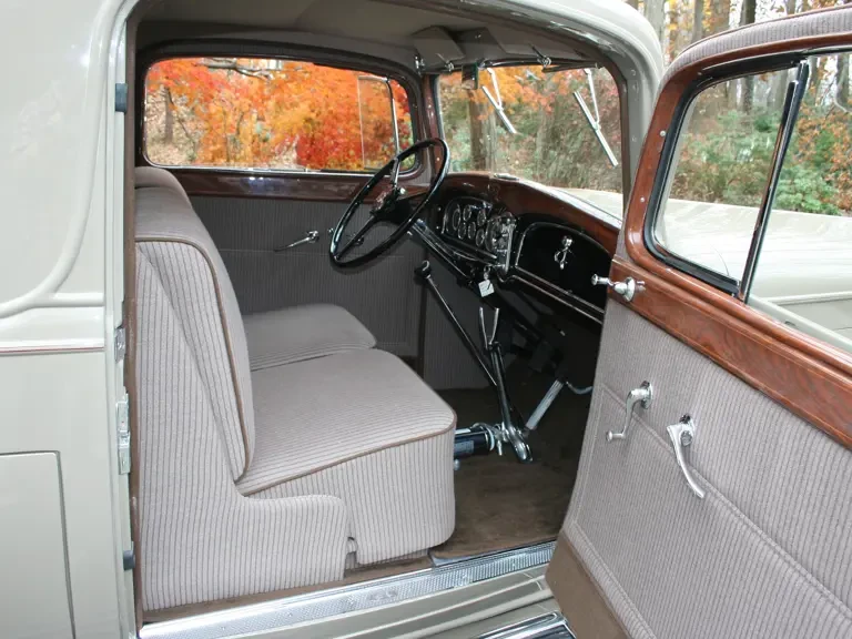 1933 Cadillac V-12 - Image 4 of 5
