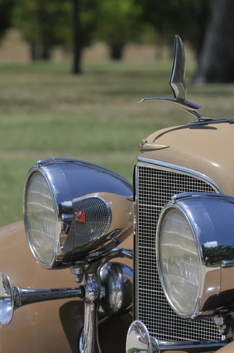 1933 Cadillac V-12 - Image 7 of 7