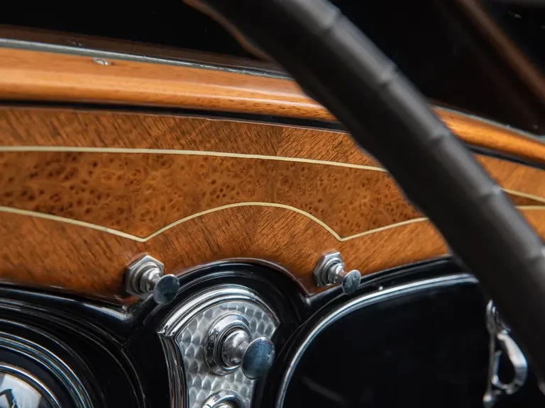 1933 Cadillac V-12 - Image 15 of 31