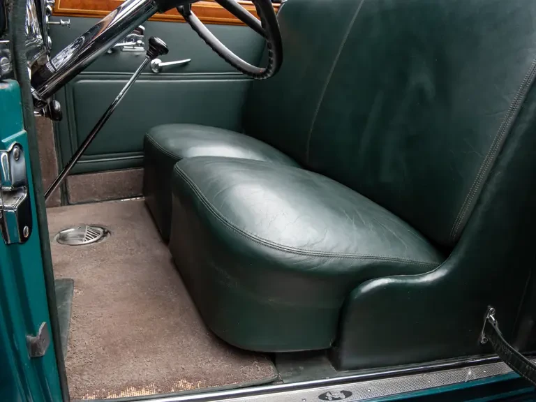 1933 Cadillac V-12 - Image 17 of 31
