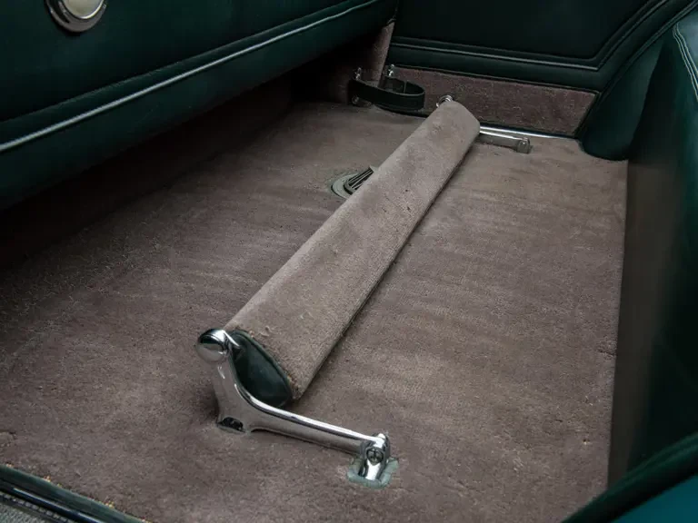 1933 Cadillac V-12 - Image 23 of 31