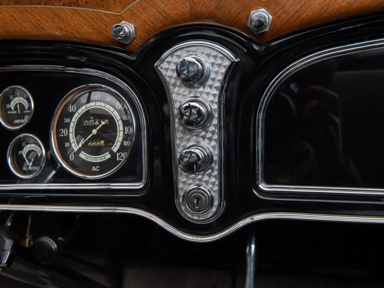 1933 Cadillac V-12 - Image 14 of 31