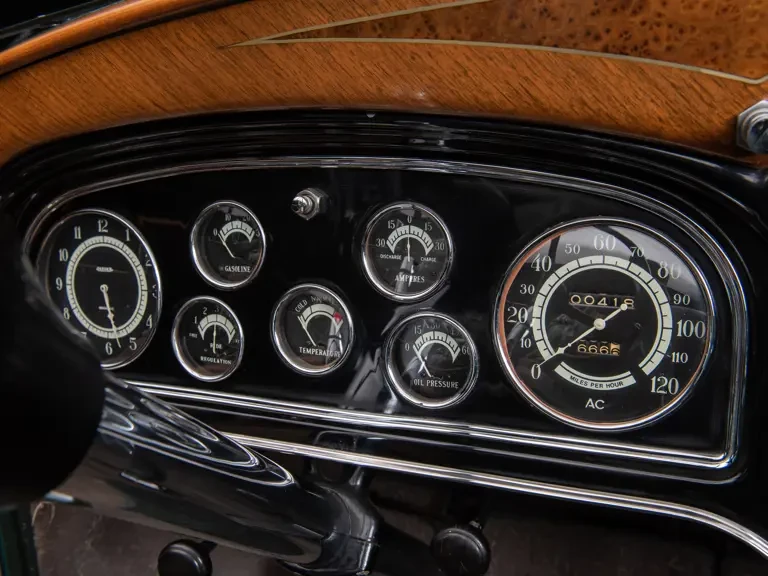 1933 Cadillac V-12 - Image 12 of 31