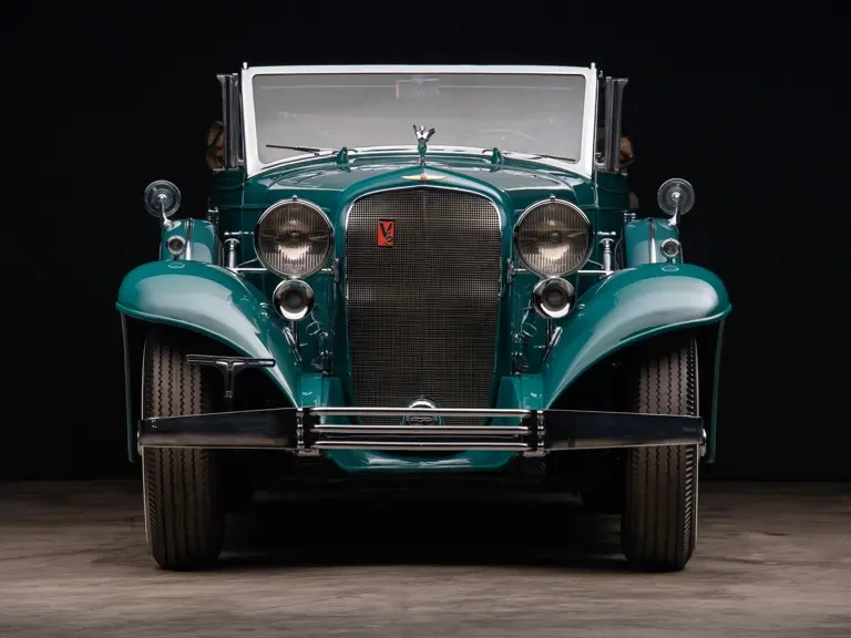 1933 Cadillac V-12 - Image 8 of 31