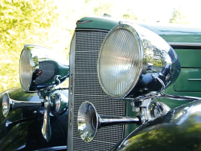 1933 Cadillac V-12 - Image 8 of 15