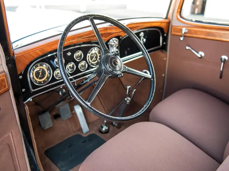 1933 Cadillac V-12 - Image 5 of 25