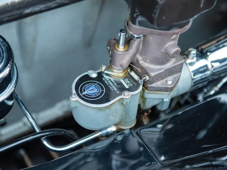 1933 Cadillac V-12 - Image 25 of 25