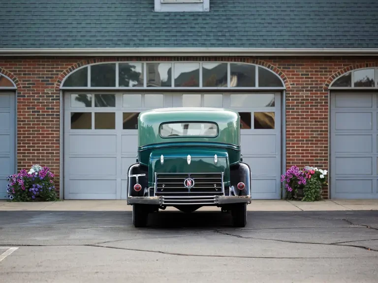 1933 Cadillac V-12 - Image 10 of 23