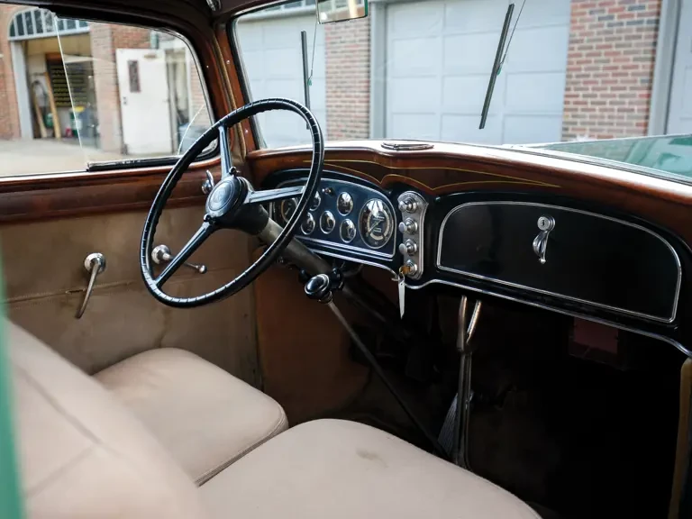 1933 Cadillac V-12 - Image 11 of 23