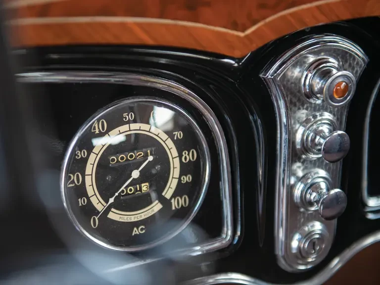 1933 Cadillac V-12 - Image 23 of 25