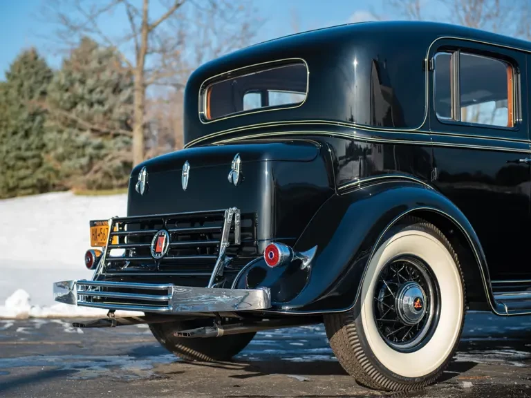 1933 Cadillac V-12 - Image 15 of 25