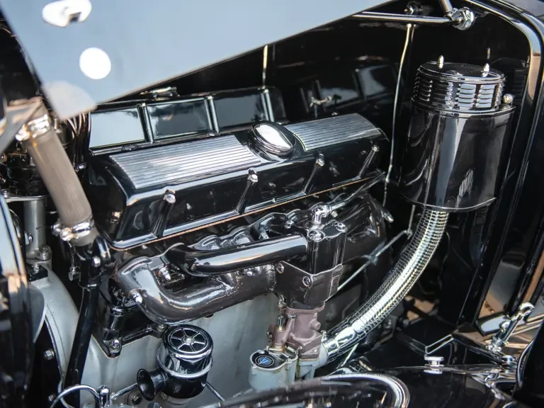 1933 Cadillac V-12 - Image 24 of 25