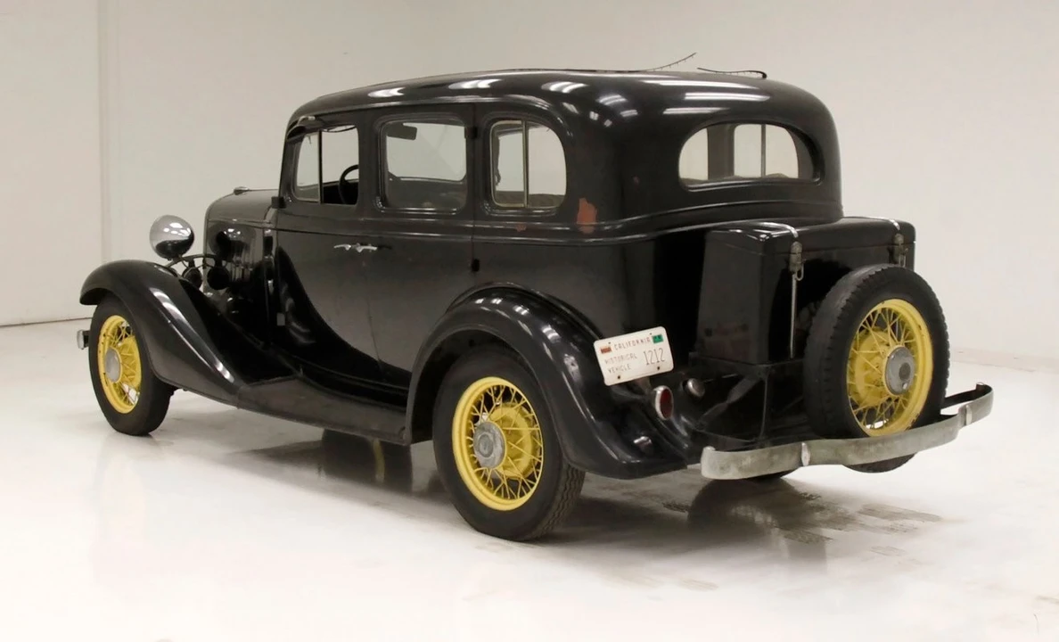 1933 Chevrolet Standard & Master & Master Deluxe & Special Deluxe - Image 3 of 31