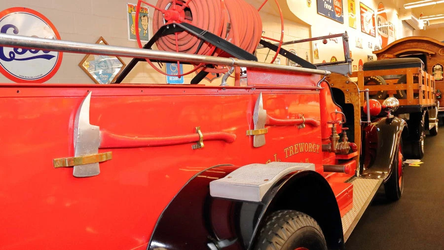 1933 Chevrolet Pickup 2nd Gen - Image 17 of 23