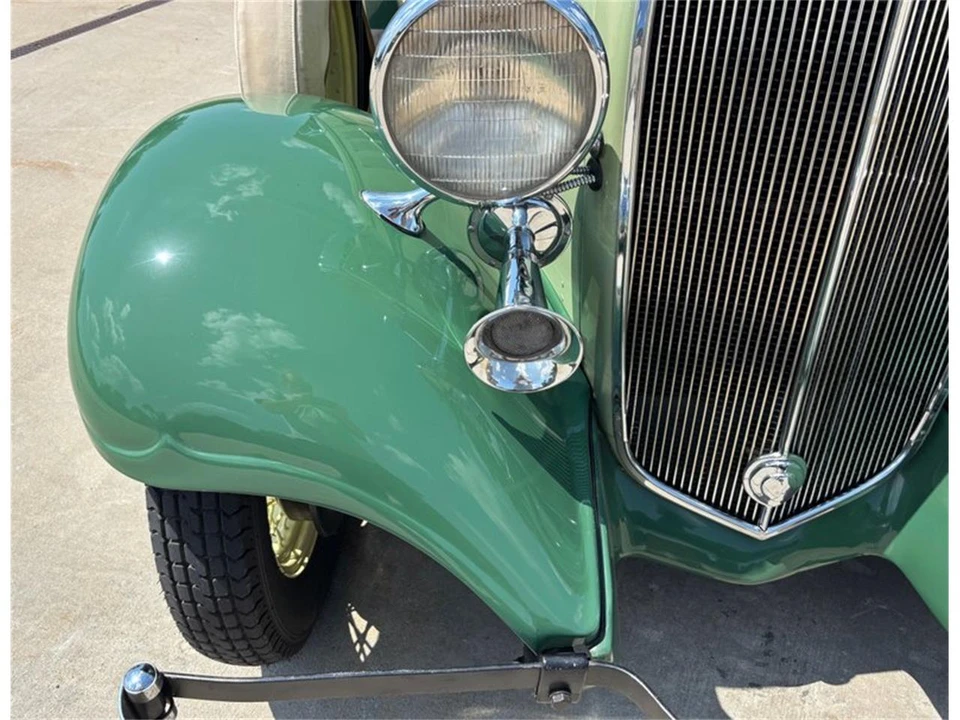 1933 Chevrolet Standard & Master & Master Deluxe & Special Deluxe - Image 20 of 31