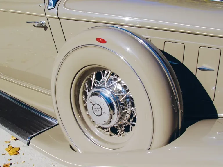 1933 Chrysler Imperial Pre-War - Image 9 of 10