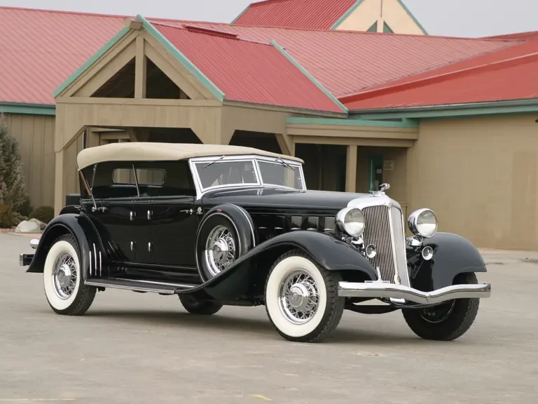 1933 Chrysler Imperial Pre-War - Image 2 of 2