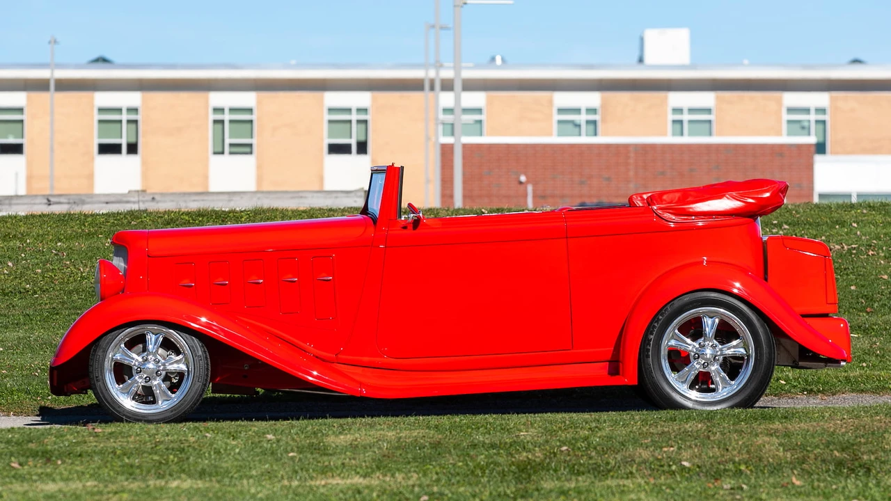 1933 Chrysler Imperial Pre-War - Image 2 of 20