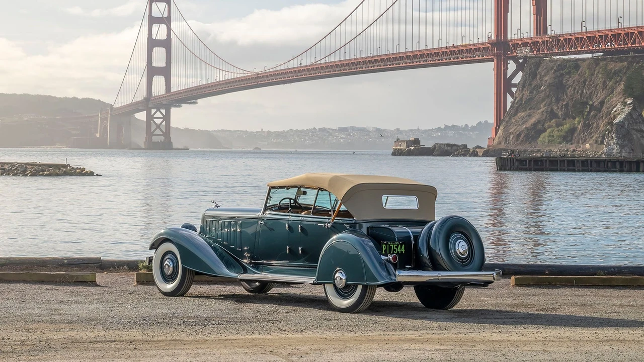 1933 Chrysler Imperial Pre-War - Image 8 of 31