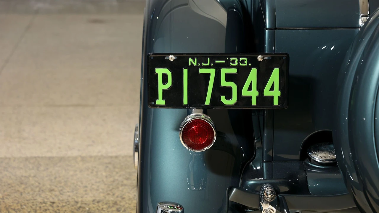 1933 Chrysler Imperial Pre-War - Image 15 of 31